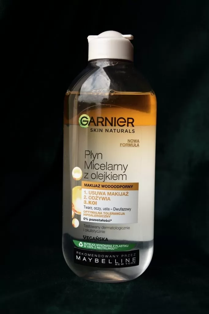 Płyn micelarny z olejkiem Garnier
